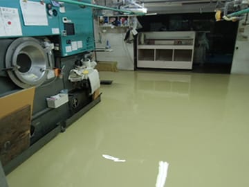 厚膜型エポキシ樹脂塗床