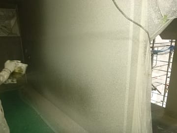アクリルタイル吹付け