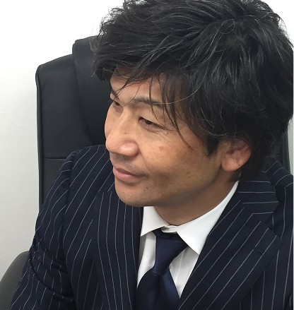 代表の写真